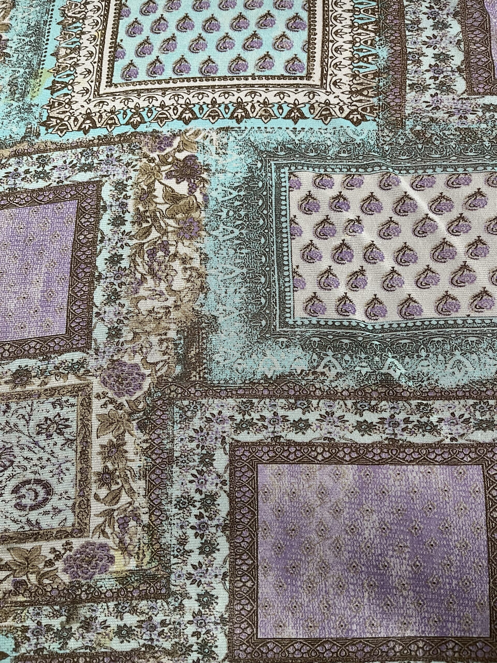 Tissu polyester motif bohème